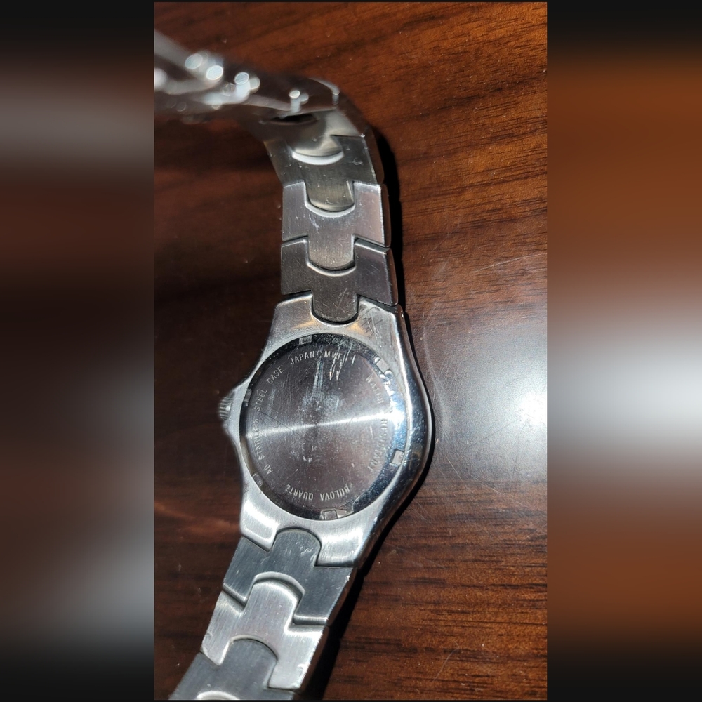 Vintage Bulova Quartz Marine Star 100m blue silver ladies/unisex watch - Picture 4 of 11